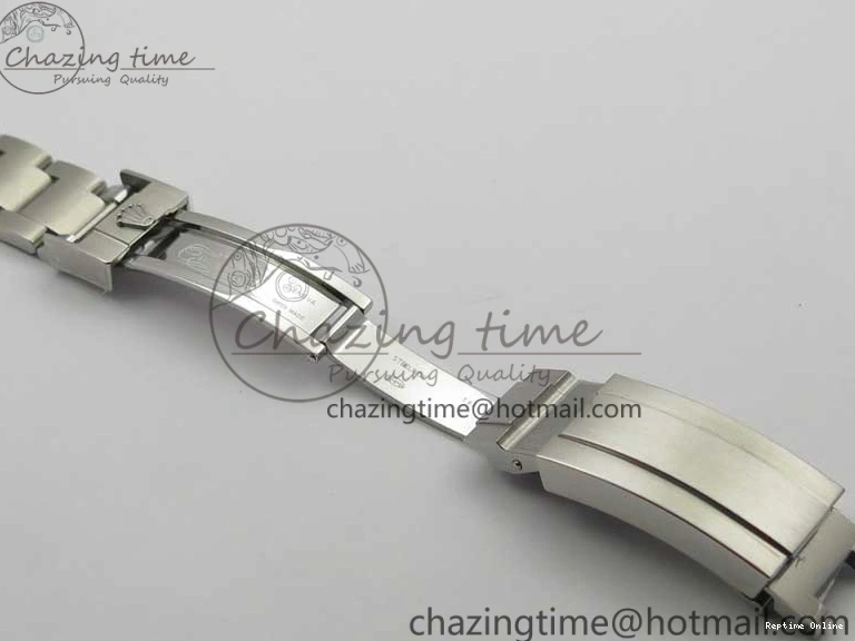 0107 Sea-Dweller DEEPSEA 116660 GMF 316L Steel Black Dial on SS Bracelet A UrbanChic 2959